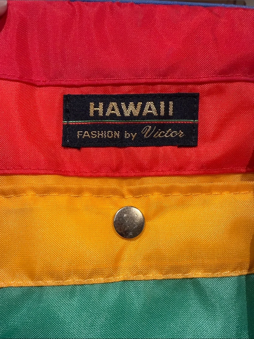 vintage Hawaii Fashion by Victor rainbow-striped duffle bag